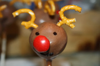 reindeer cake pops