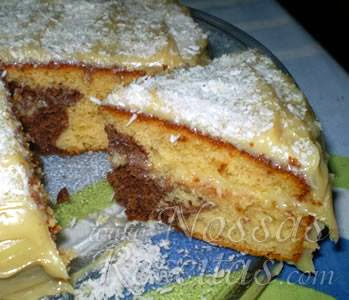 receita de torta mesclada com recheio de coco 