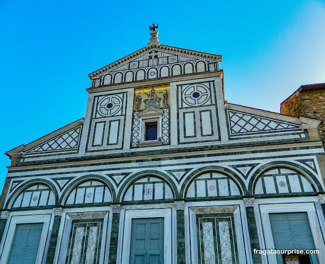 fachada da Igreja de San Miniato al Monte em Florença