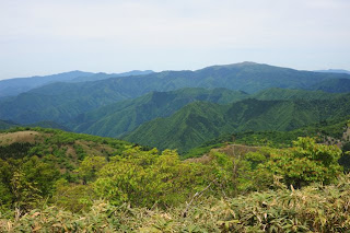 click to enlarge 扇ノ山、陣鉢山、青が丸～仏ノ尾と氷ノ山