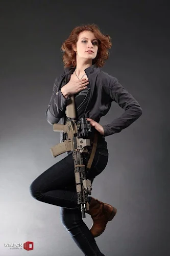 Sexy military girl • Women in the military • Army girl • Women with guns •  Hot armed girls • Tactical Babes 