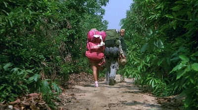 réplique du nanar CANNIBAL WOMEN IN THE AVOCADO JUNGLE OF DEATH