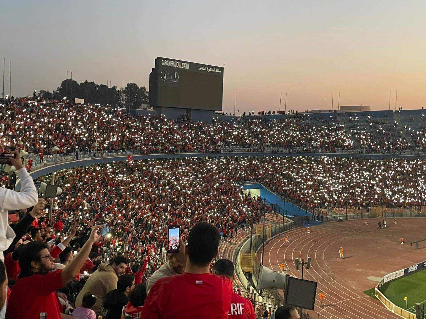تجميعة صور وفيديوهات لجمهور الأهلي في مباراة الهلال السوداني بإستاد القاهرة 1 ابريل 2023