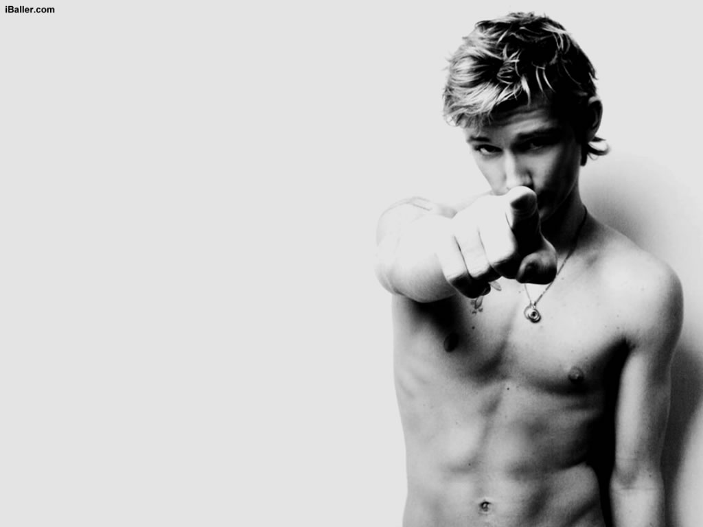 Alex Pettyfer