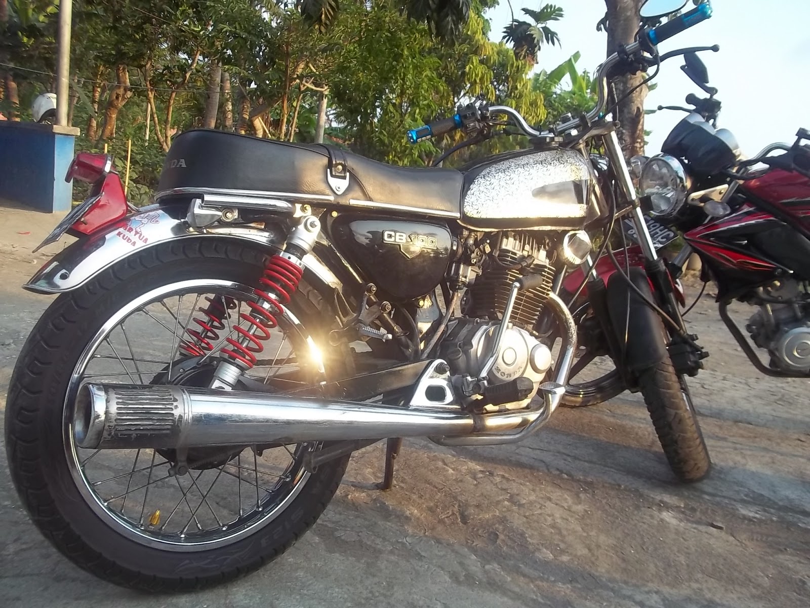 Motor Gaul CARA MODIFIKASI GL PRO 97 JADI CB 100