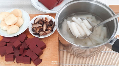 ก๋วยจั๊บ,ก๋วยจั๊บน้ำข้น,ก๋วยจั๊บกึ่งสำเร็จรูป,โคคา,เมนูอาหาร,สูตรการทำอาหาร,สูตรอาหาร,อาหารเมนูเส้น,ก๋วยจั๊บไก่,กวยจั๊บ,วิธีทําก๋วยจั๊บง่ายๆ,fit food,วิธีทำก๋วยจั๊บ,วิธีทำก๋วยจั๊บน้ำข้น,สูตรก๋วยจั๊บ,พะโล้,สูตรก๋วยจั๊บน้ำข้น,วิธีต้มก๋วยจั๊บ,ก๋วยจั๊บวิธีทํา,เครื่องปรุงก๋วยจั๊บ,ก๋วยจั๊บทรงเครื่อง,เมนูก๋วยจั๊บ,เมนูเส้นใหญ่,รายการอาหาร,ส่วนผสมก๋วยจั๊บ,ทำก๋วยจั๊บ,ทำกินเอง,ก๋วยจั๊บน้ำข้นอร่อย,เมนูอาหารง่ายๆทําเอง,street food,Fit Food,Thai noodle soup,instant noodles,kway chap bangkok,kway chap thailand,kway chap,thick soup kuay chap,koka noodles