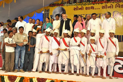  maher team with narendra modi