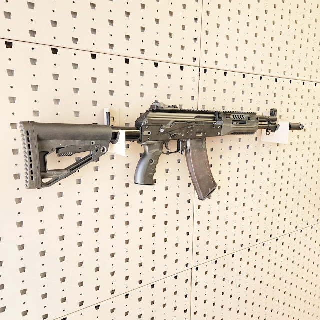 M13-Industries-AK-12-Display-Rack-Adjustable-Stock