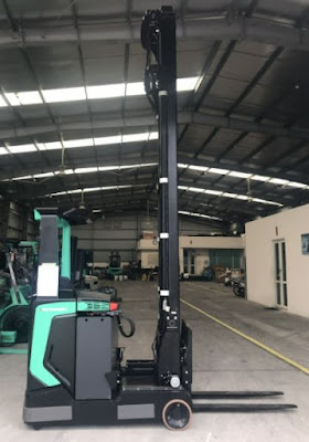 Xe nâng Reach Truck tầm cao Mitsubishi