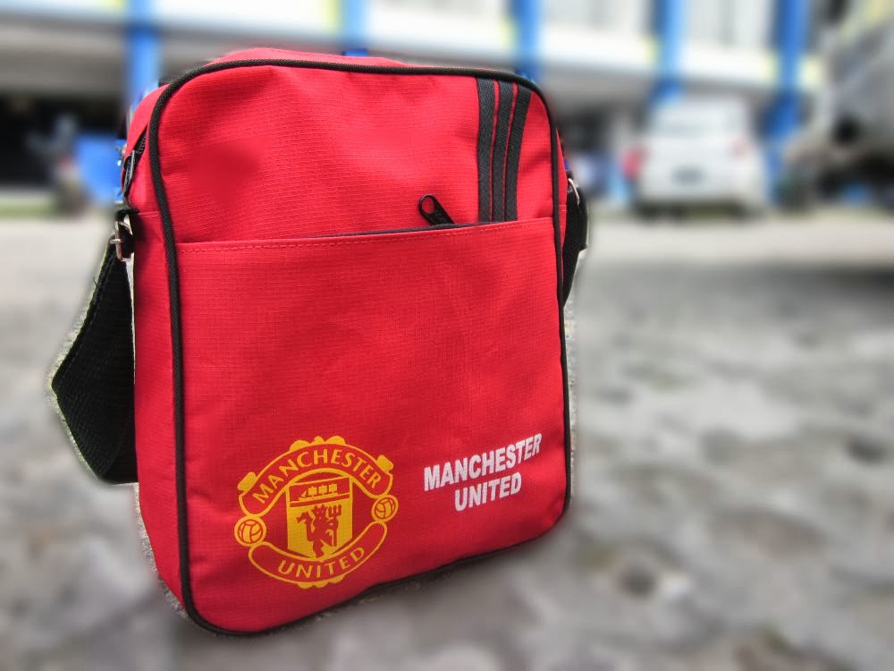 JOEY SPORT: TAS SELEMPANG CLUB MANCHESTER UNITED 