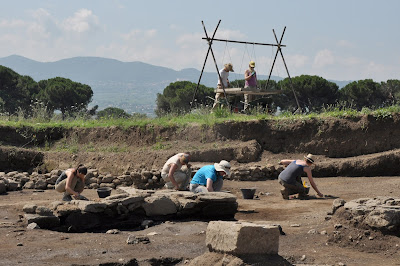 Newly unearthed ruins challenge views of early Romans