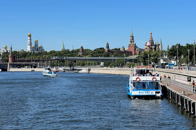 Москва-река, Москворецкая набережная, причал Большой Устьинский мост