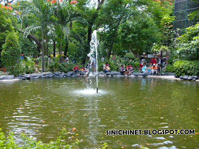  Kali ini cuma pengen sedikit dongeng wacana salah satu taman di Surabaya Taman Flora (Kebun Bibit) Bratang Surabaya