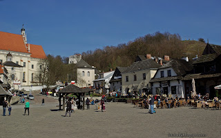 http://fotobabij.blogspot.com/2016/04/kazimierz-dolny-rynek-gora-trzech.html