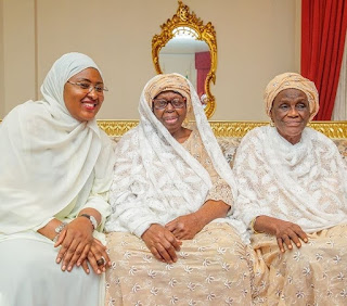Photos Of President Buhari With His Family Members After His Inauguration