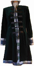 Abrigo de terciopelo verde y patchwork de seda