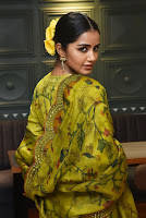Anupama Parameswaran Glam Stills HeyAndhra.com