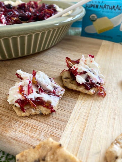 very merry cranberry & caramelized onion dip #kalonasupernatural #ad #appetizer