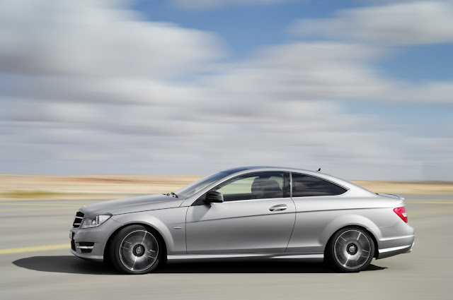 Mercedes Benz C250 Sport Wallpapers 2013