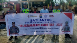 Personil Polres Madina Himbau dan Berikan  Edukasi Kepada Pengendara Dalam Ops Patuh Toba 2023