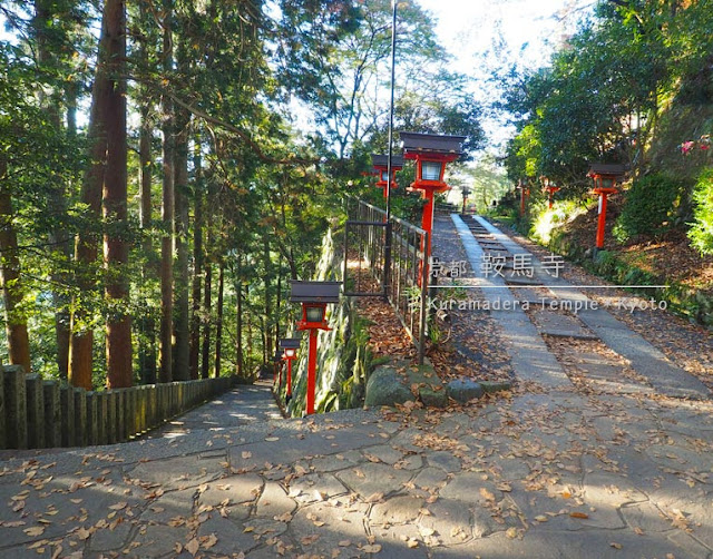 鞍馬寺の上り坂