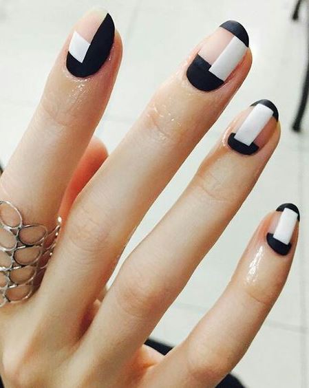 nail art idea for who like geometry