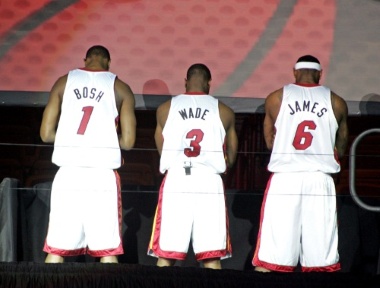  Miami Heats on The Miami Heat Sign Lebron James Chris Bosh And Dwyane Wade Miami Jpg