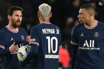 Messi rời PSG, Mbappe yêu cầu giữ lại Ramos