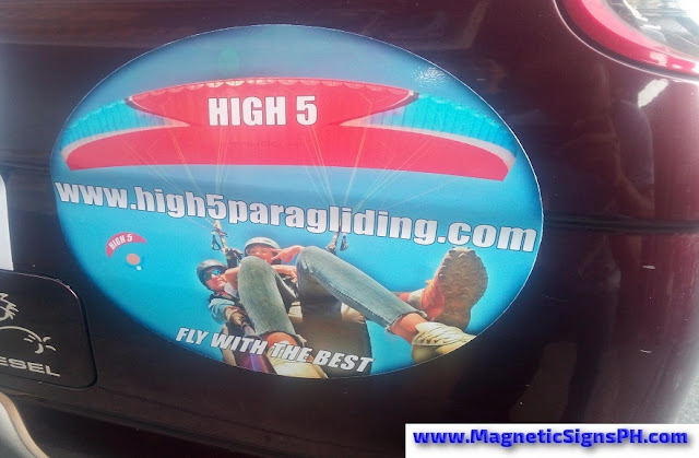 High 5 Paragliding Oval Magnetic Sign