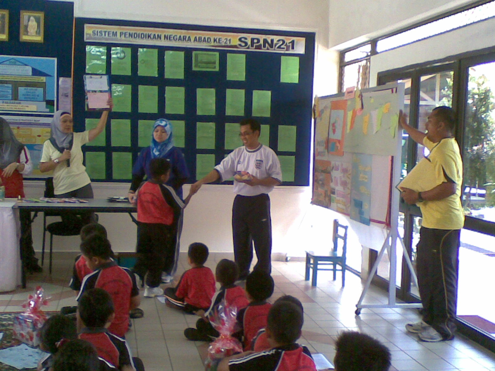 SEKOLAH RENDAH KAMPONG MENENGAH, TUTONG : October 2011