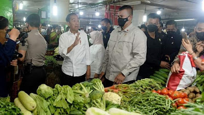 Jokowi dan Iriani Belanja di Pasar Petisah, Yunita: Saya Pingin Diundang ke Istana Negara