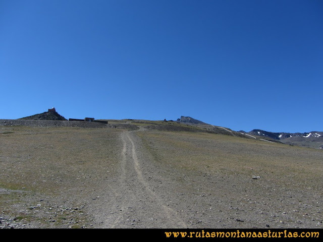 Ruta Hoya de la Mora - Veleta: Saliendo de Hoya de la Mora