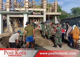 Kompak, Anggota Kodim 1628/SB dan Masyarakat Gotong Royong Bangun Masjid Nurul Iman Desa Klanir