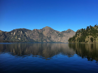 Conquest of Mount Rinjani, the second highest mountain in Indonesia