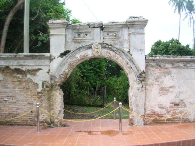 Entrance to Raja Merong Mahawangsa Fort