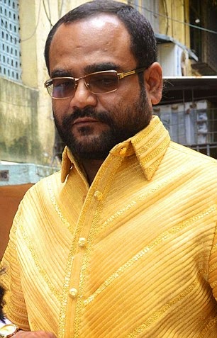 Pankaj Parakh indian businessman wears 4kg gold shirt
