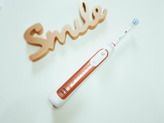 avis_brosse_a_dents_oral_b_genius_9000N_rosegold_mama_syca_beaute