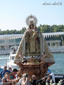 procesion-carmen-coronada-de-malaga-2012-alvaro-abril-maritima-terretres-y-besapie-(6).jpg