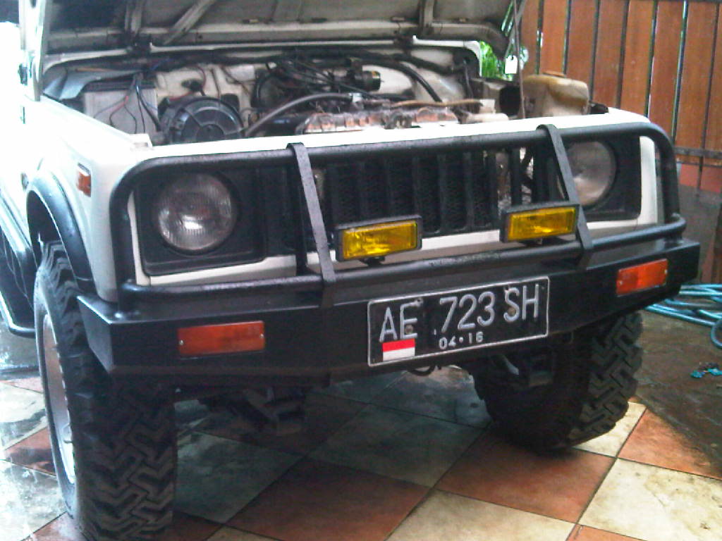  Aksesoris mobil variasi Suzuki Jimny Katana Bemper depan 