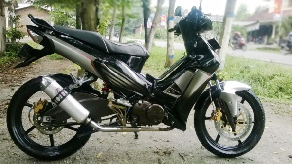 Modifikasi Motor Honda Karisma 125 D - Modifikasi Jakarta