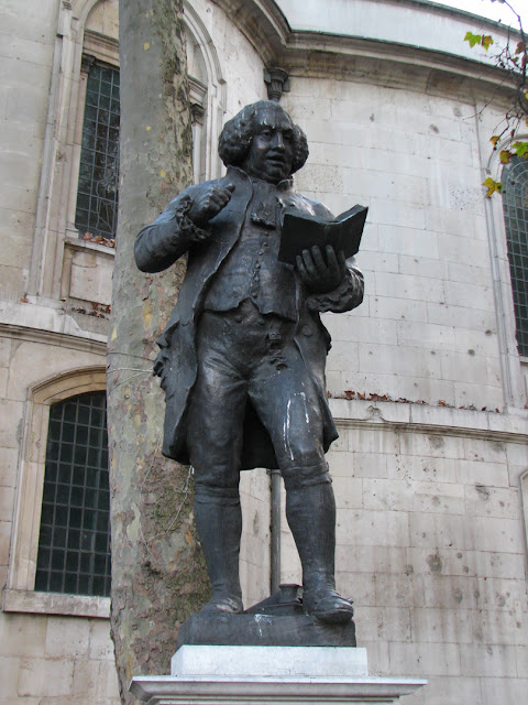 Dr Samuel Johnson by Percy Fitzgerald, St Clement Danes, Strand, London