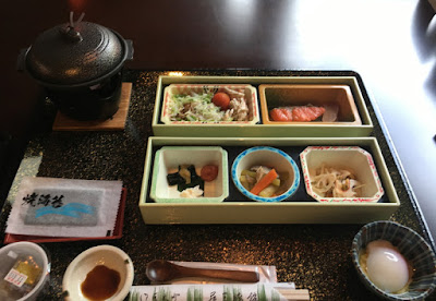 藤三旅館の朝食