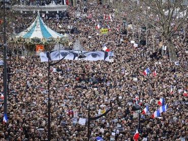 Mundo/Más de 3.7 millones de manifestantes  en movilización histórica en Francia 