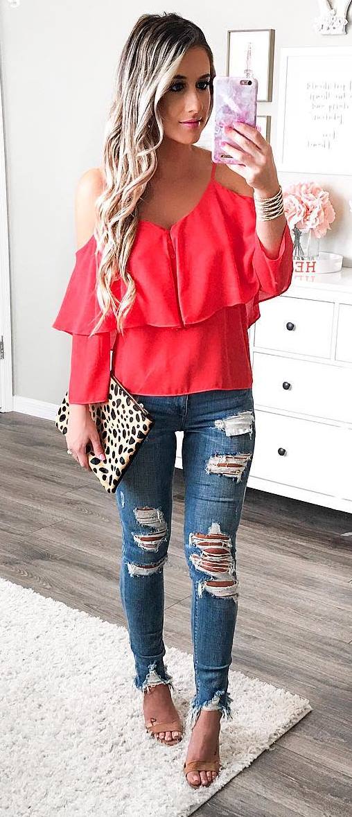 cool outfit idea: red top + rips + heels