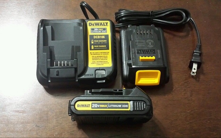 dewalt-battery-charger