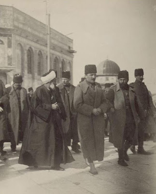 القائدان التركيان أنور باشا وجمال باشا خلال الحرب العالمية الاولى