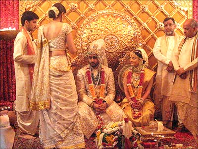 Aishwariya  Wedding Photos on Rai Marriage Photos Gallery Aishwarya Rai Marriage Pics Aishwarya Rai