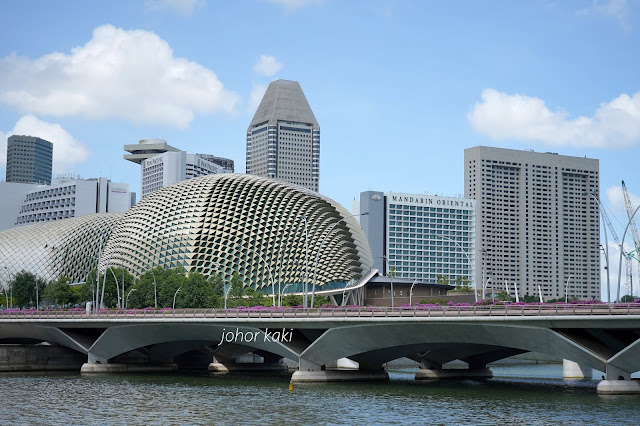 Old-School-Delights-Esplanade-Singapore