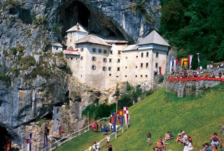 Predjama Castle