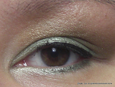 Urban Decay Midnight Cowgirl (inner eye highlight) Urban Decay Skimp (browbone) Urban Decay Home Grown (top eyelid, inner 1/3 lower eyelid) Urban Decay Bender (middle lower eyelid, crease) Urban Decay Cobra (outer 1/3 lower eyelid, crease) Urban Decay Baked (on top of crease to blend out) Urban Decay 24/7 Liquid Liner in Perversion Urban Decay Super Curling Mascara